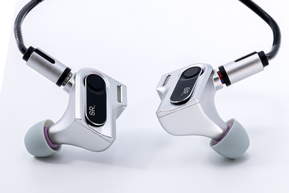 Colorfly Silver Reference